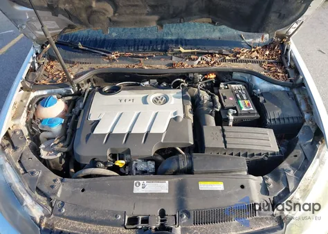 2014 Volkswagen Jetta Sportwagen 2.0L Tdi from USA, damaged, VIN 3VWPL7AJ3EM618615